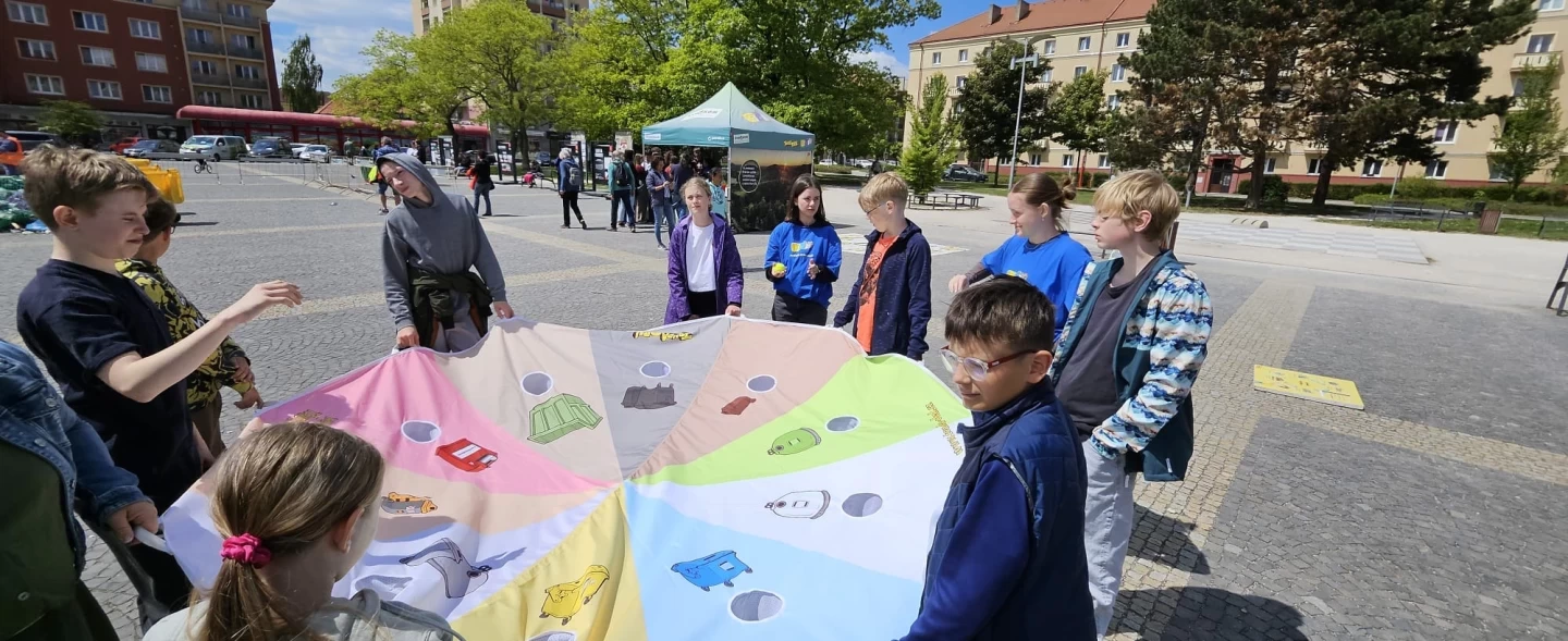 Project “Bin on the Square”